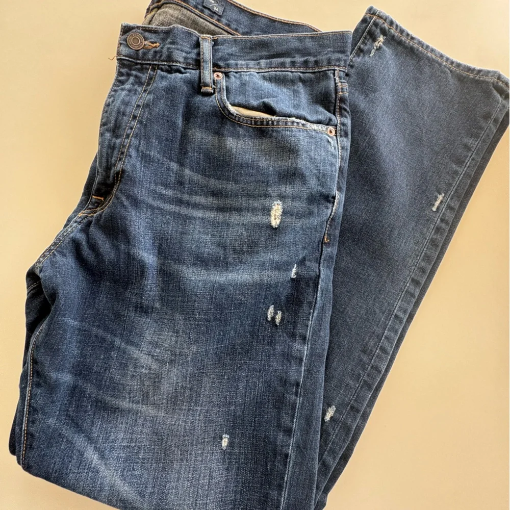 Lucky Brand Blue Straight Jeans with Vintage Distressing